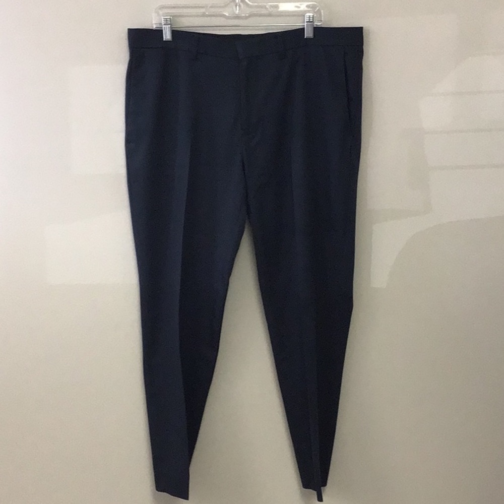 Haggar Clothing Co. Men’s Blue Slim E-Clo Stretch Slacks Size 38x30